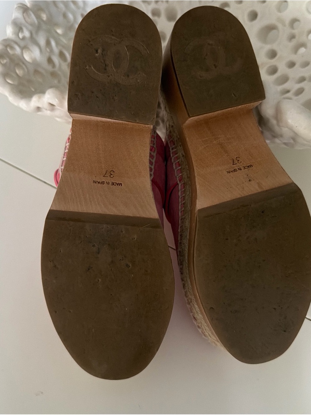 CHANEL Pink Suede Espadrille Clog Mules with Gold CC - Picture 7 of 7